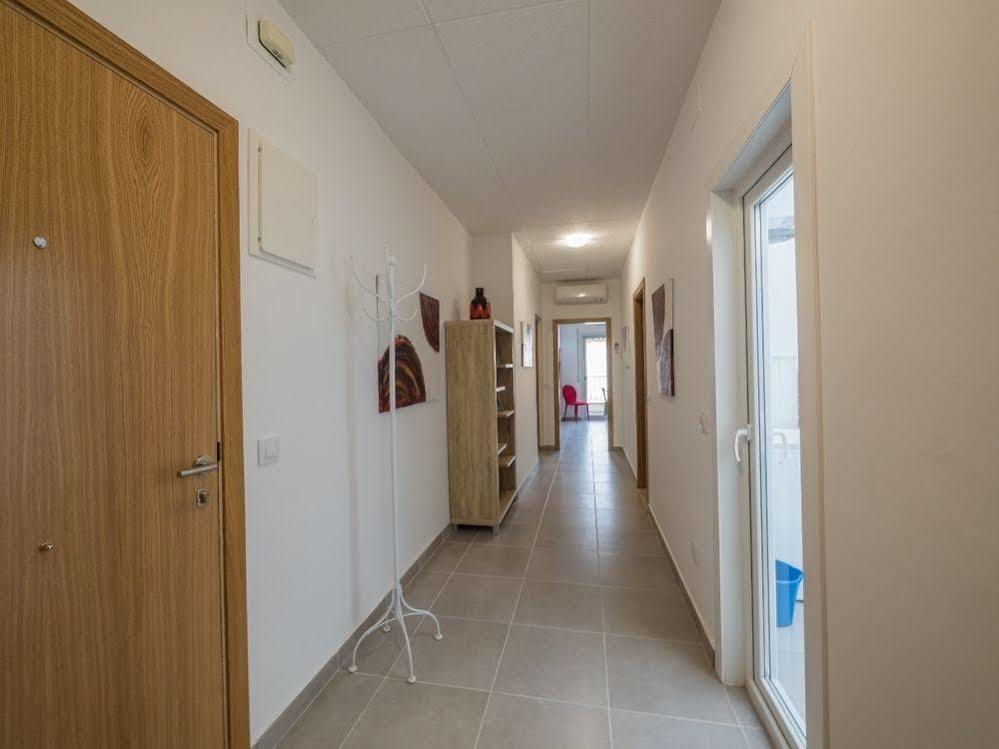 Ferienwohnung Agi Peater Center Roses Exterior foto